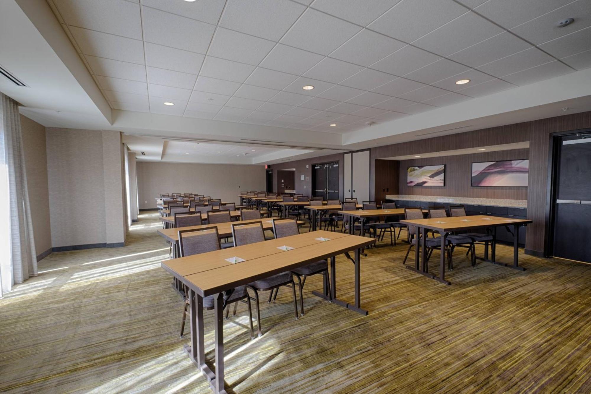 Courtyard By Marriott Albany Clifton Park Hotel Exterior foto