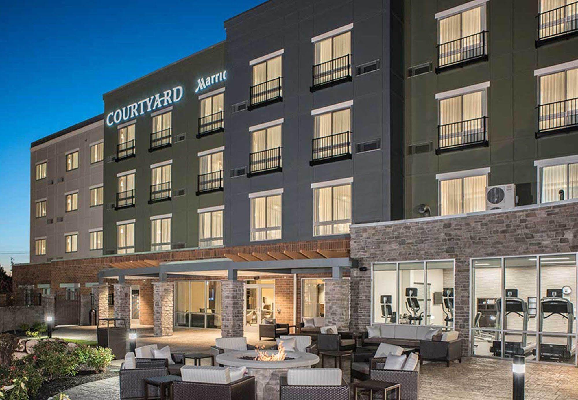 Courtyard By Marriott Albany Clifton Park Hotel Exterior foto